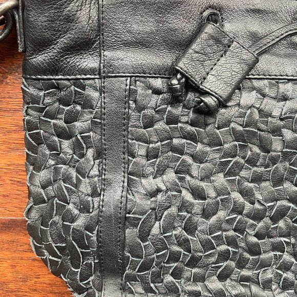 Day and Mood Crossbody Woven Handbag 100% Genuine Leather Bailee Bucket Bag - Picture 2 of 6